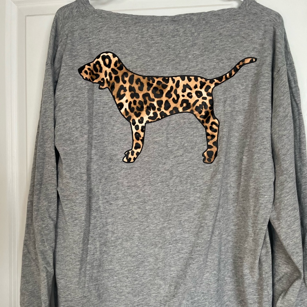 PINK Victoria's Secret Gray V-Neck Top